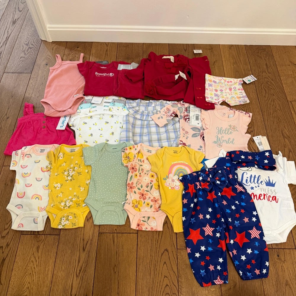 Baby Girl 0-3M Summer Clothing Bundle Lot Bodysuit Outfits Carters Gerber NEW